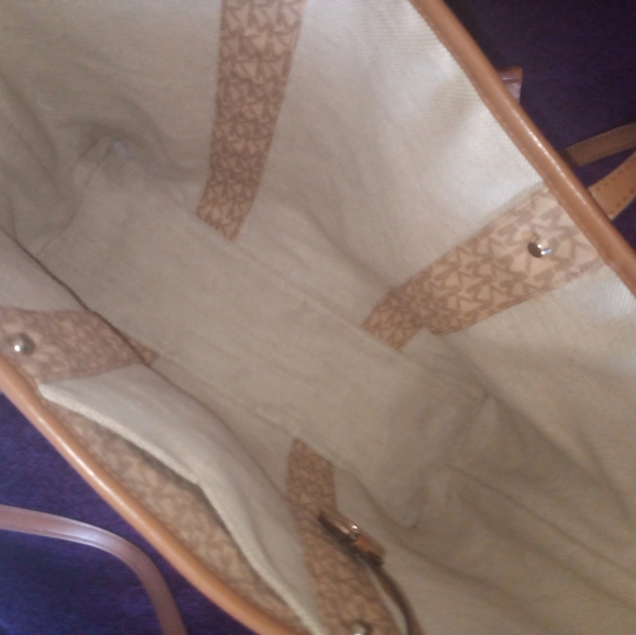 Michael kors Eva style tote/purse large - Picture 4 of 8